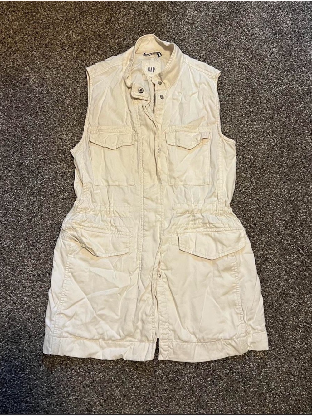 GAP Cream Lightweight Utility Vest